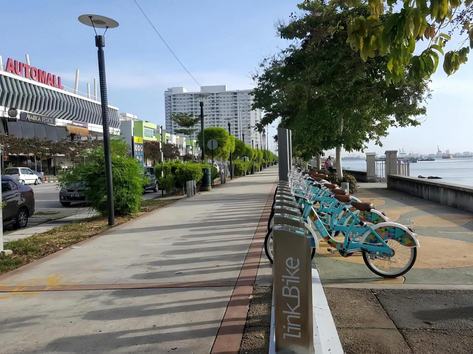 Maritime Seaview Suites Penang Georgetown Exterior foto