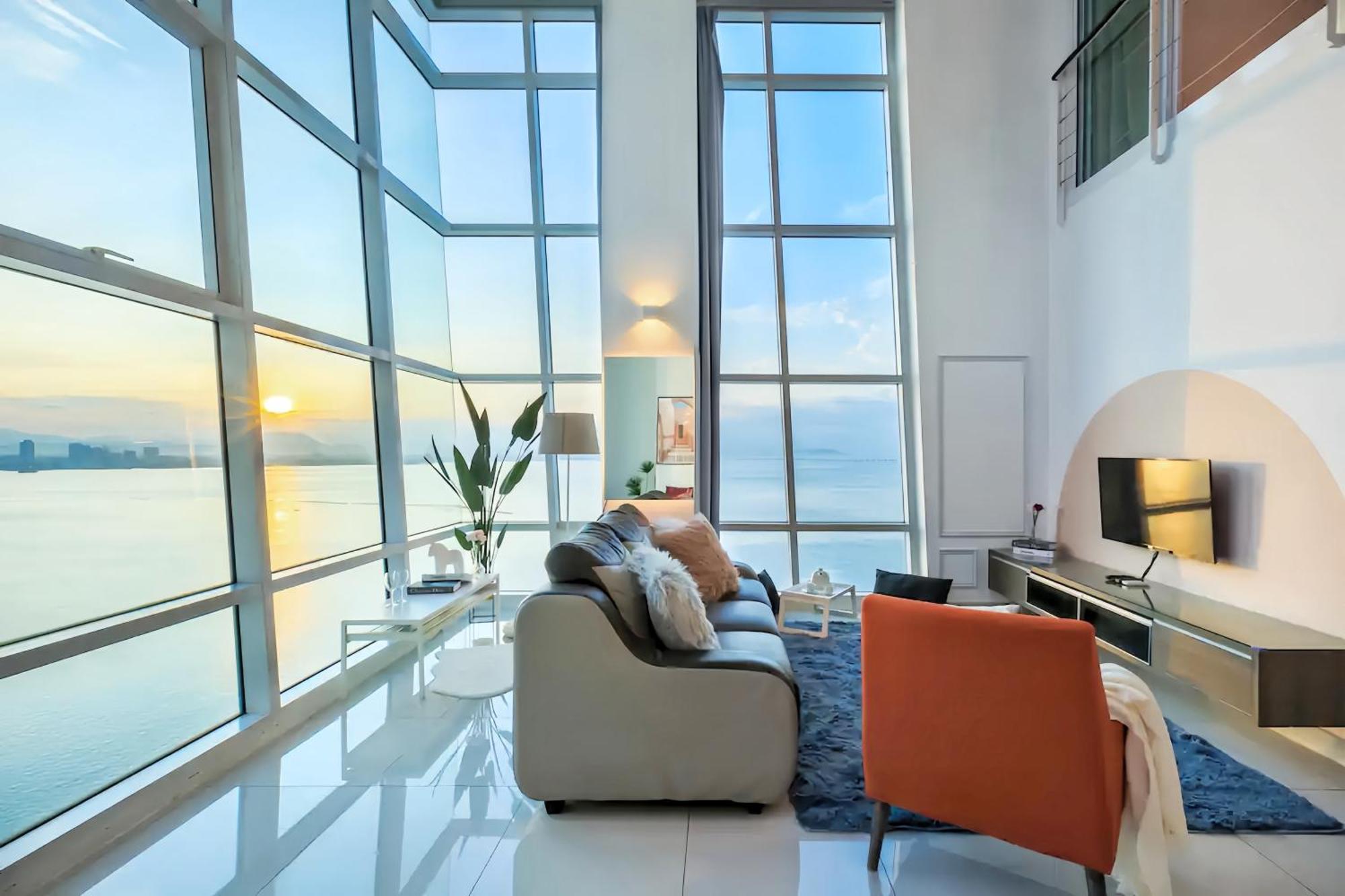 Maritime Seaview Suites Penang Georgetown Exterior foto
