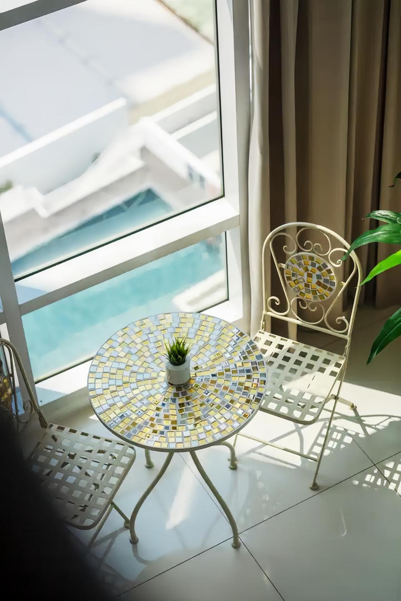 Maritime Seaview Suites Penang Georgetown Exterior foto